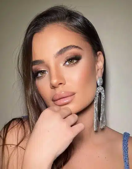 Photo-from-Danielle-Neshef12-13-aspect-ratio-794-1021